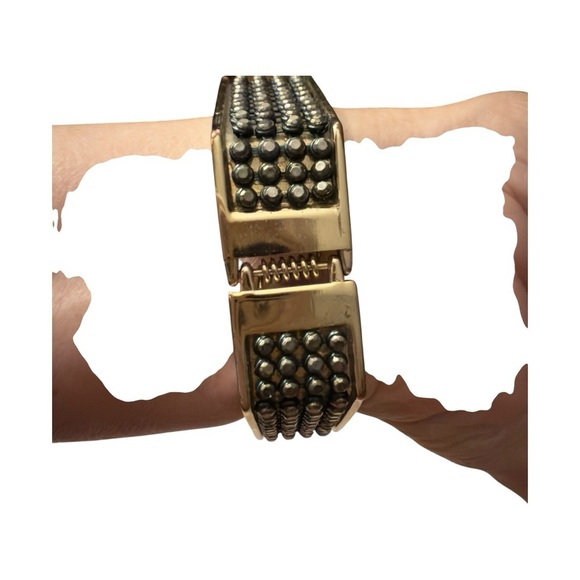 ❤️‍🔥𝙂𝙊𝙇𝘿 & 𝘽𝙇𝘼𝘾𝙆 𝙎𝙏𝙐𝘿𝘿𝙀𝘿 𝘽𝘼𝙂𝙀𝙇 𝘽𝙍𝘼𝘾𝙀𝙇𝙀𝙏 - Picture 3 of 4